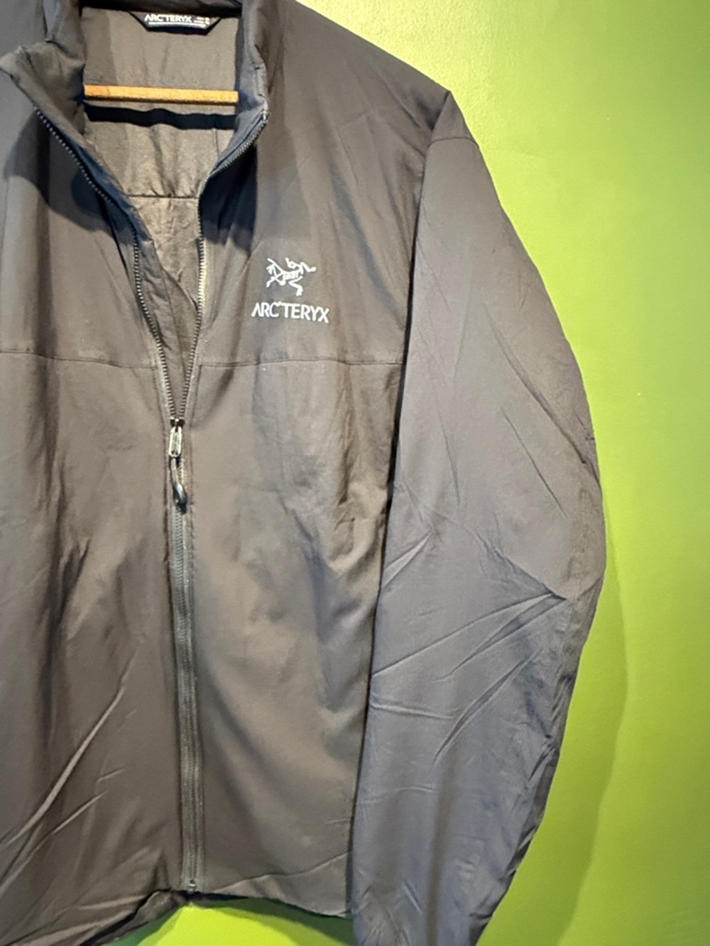 Arc'teryx Men's Atom Lt Jacket Lightweight Performanc… - Gem
